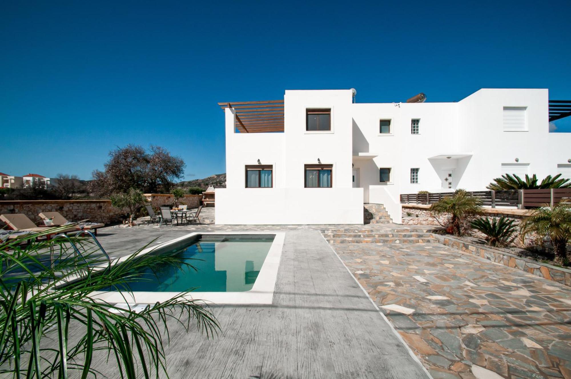 Costa Apartment