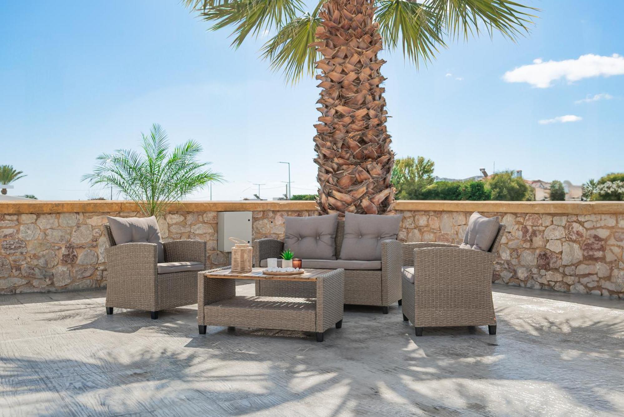 Costa Apartment *